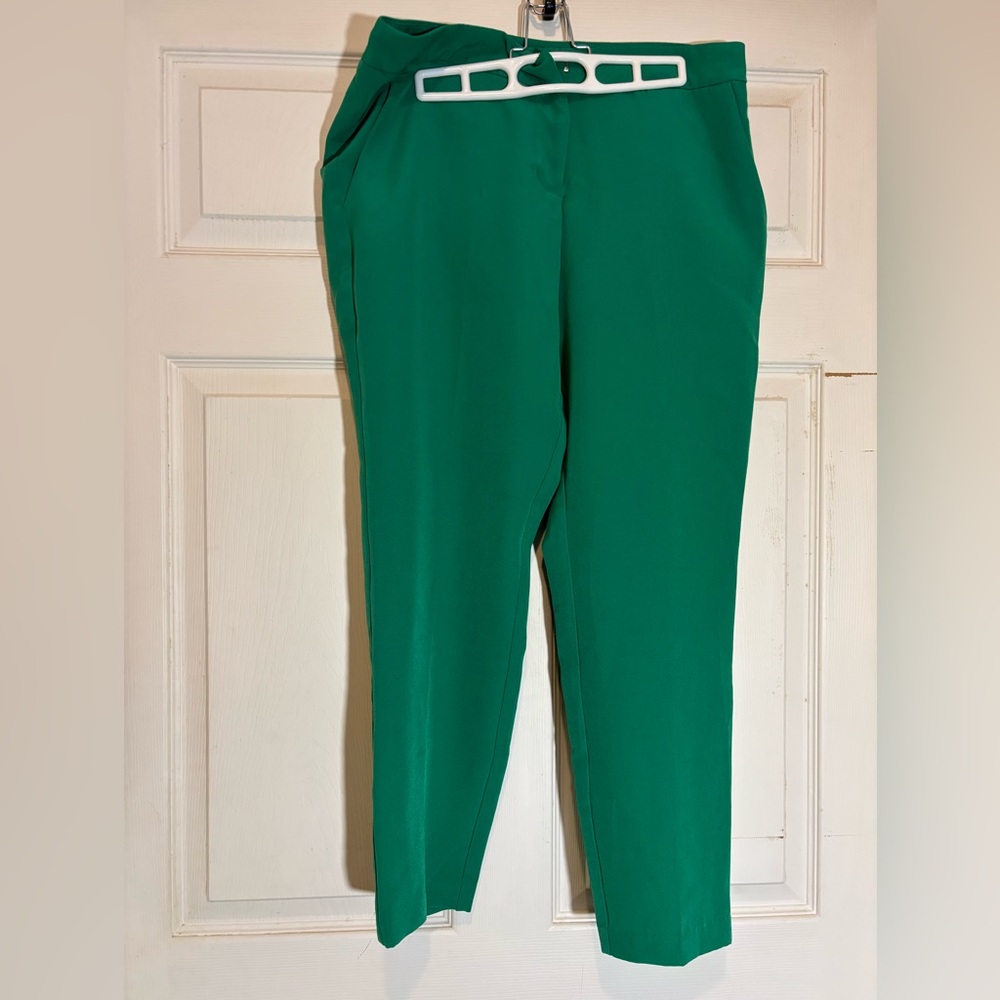Soho Vibrant Green Cropped Pants
